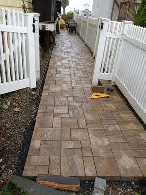 MHL Landscaping Logo