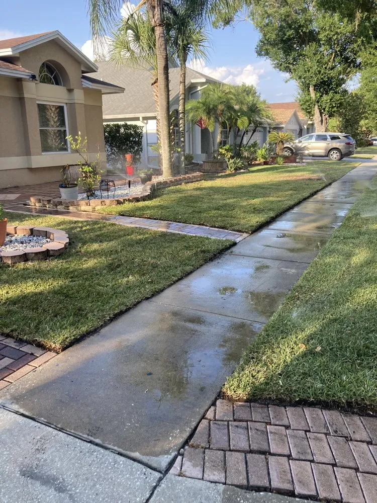 Reliable landscape design in Zephyrhills, FL by Mi Casa Tu Casa Land Care