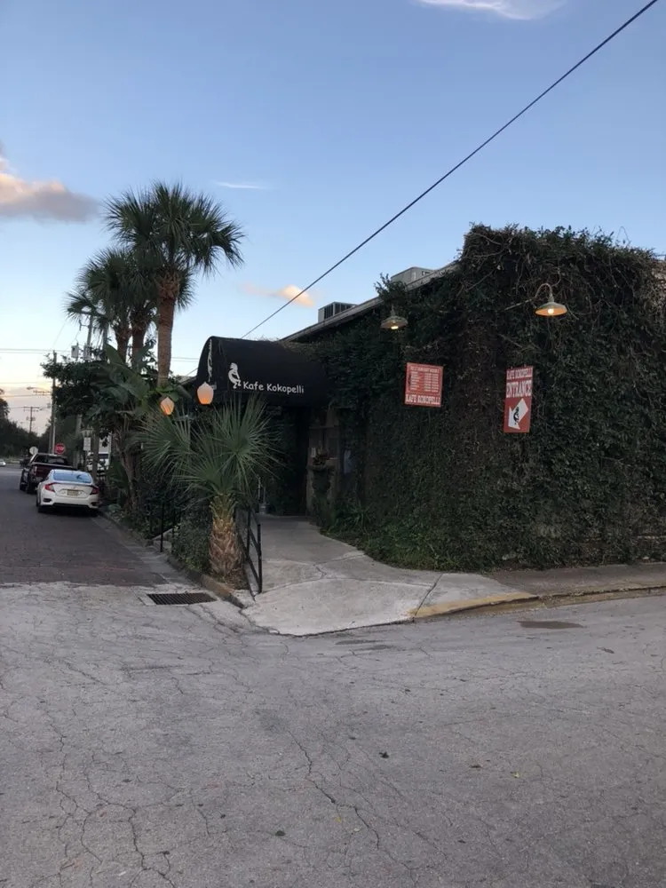 Affordable lawn mowing service in Zephyrhills, FL - Mi Casa Tu Casa Land Care