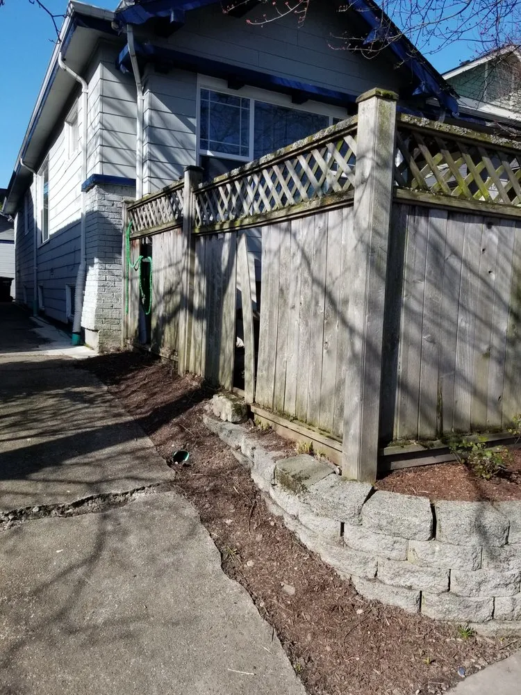 Affordable yard maintenance for beautiful yards in Bothell, WA by Mi Jardin Lawn Care & Design