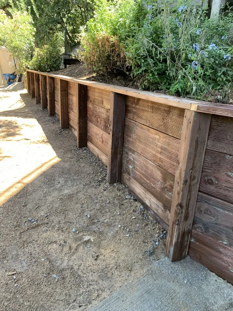 Professional lawn care service near you across Emerald Hills, CA - Mi Monarca Landscaping