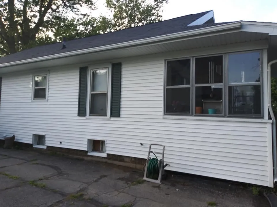 Expert residential landscaping for beautiful yards across Jackson, MI - Mia & Papa's Lawn Mowing and More