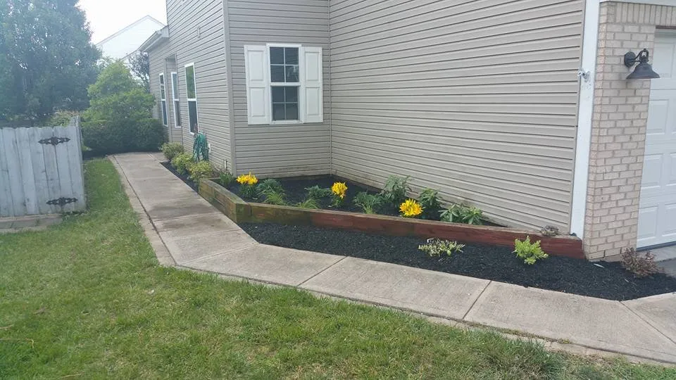 Reliable garden landscaping experts serving Columbus, OH - MIA Landscaping & Landscapes