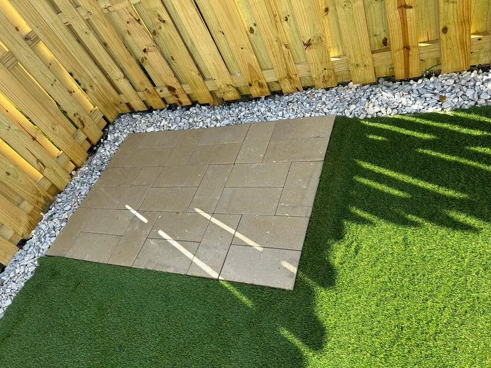 Top-rated lawn mowing service in Miami, FL - Miami Outdoor Living