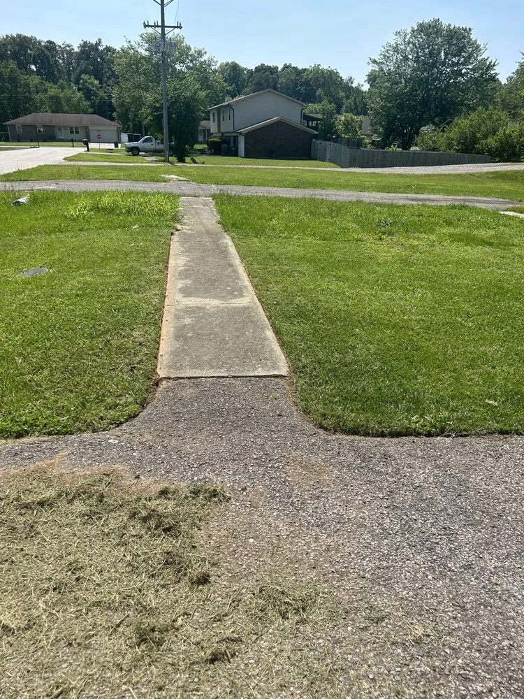 Expert landscape installation with custom design in Radcliff, KY by Micah’s Mowing