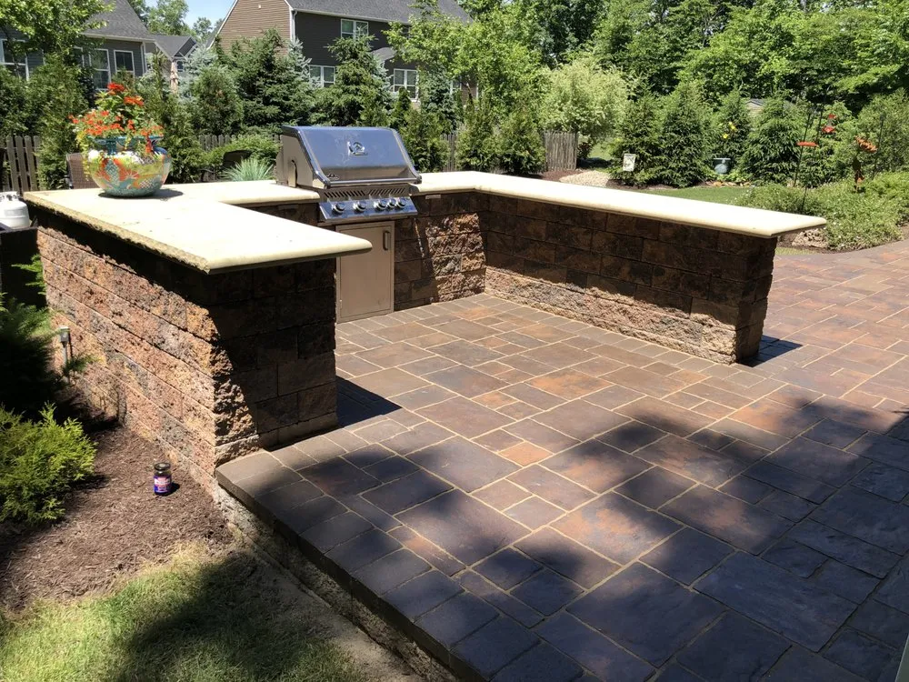 Expert garden landscaping experts serving Avon Lake, OH - Michael & Sons