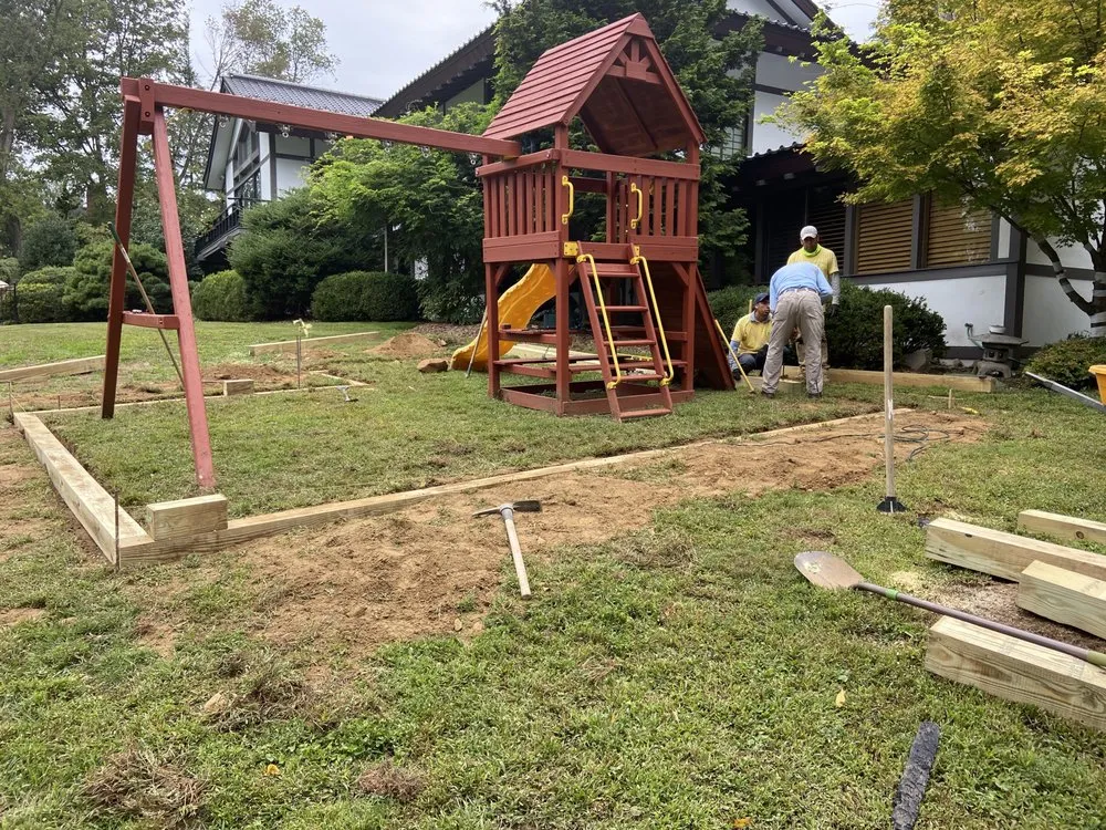 Custom yard cleanup service in Conshohocken, PA by Michael Friel Landscaping