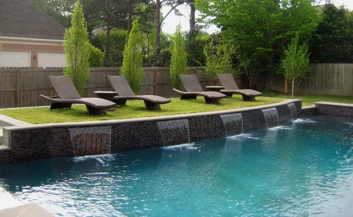 Affordable lawn mowing service in Olive Branch, MS by Michael Hatcher & Associates