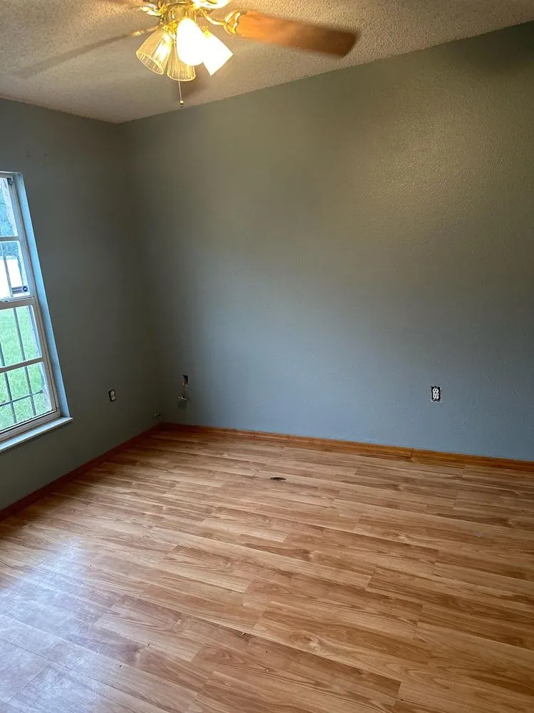 Top-rated lawn care service experts serving Crescent City, FL - Michael Knox Umbrella Services