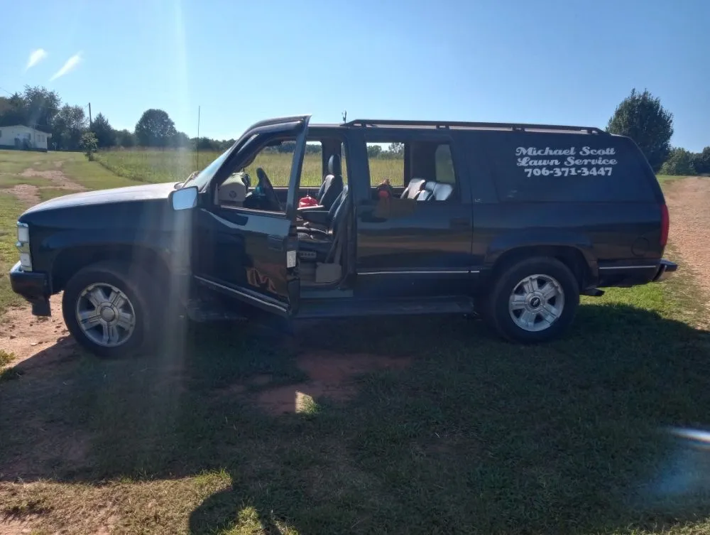 Local yard maintenance near you in Hartwell, GA by Michael Scott Grass Cutting And Limb And Tree Cutting