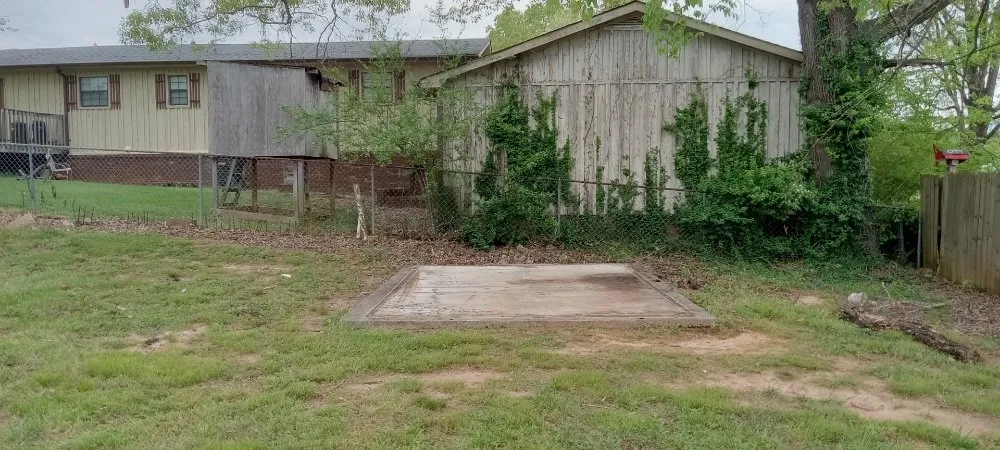 Affordable lawn mowing service in Sweetwater, TN - Michaels Family Services