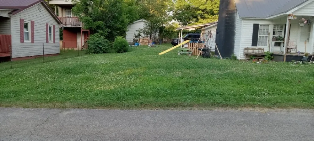 Top-rated residential landscaping with custom design in Sweetwater, TN by Michaels Family Services