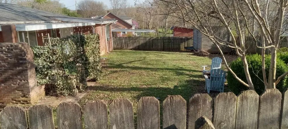 Top-rated yard maintenance in Sweetwater, TN - Michaels Family Services