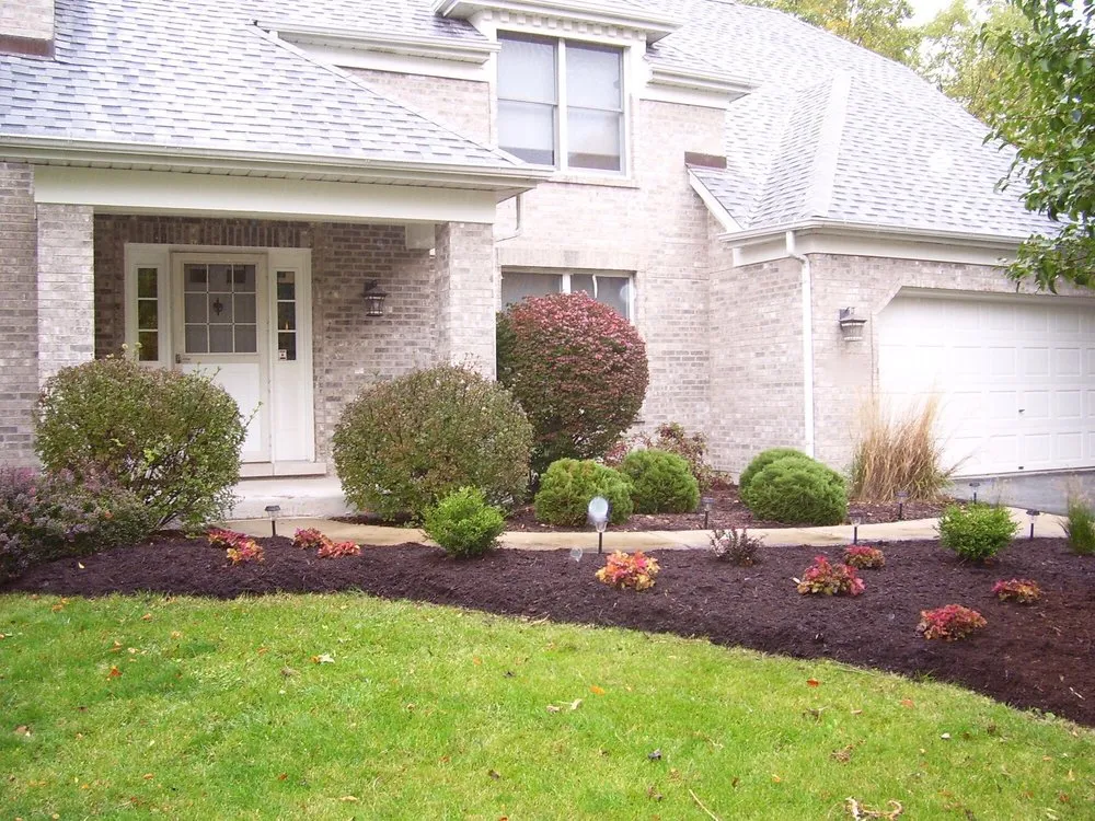 Professional garden landscaping experts serving Naperville, IL - Michael's Horticulture & Nursery
