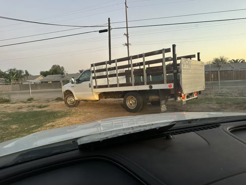 Affordable yard maintenance in Hanford, CA by Michael’s Junk Removal