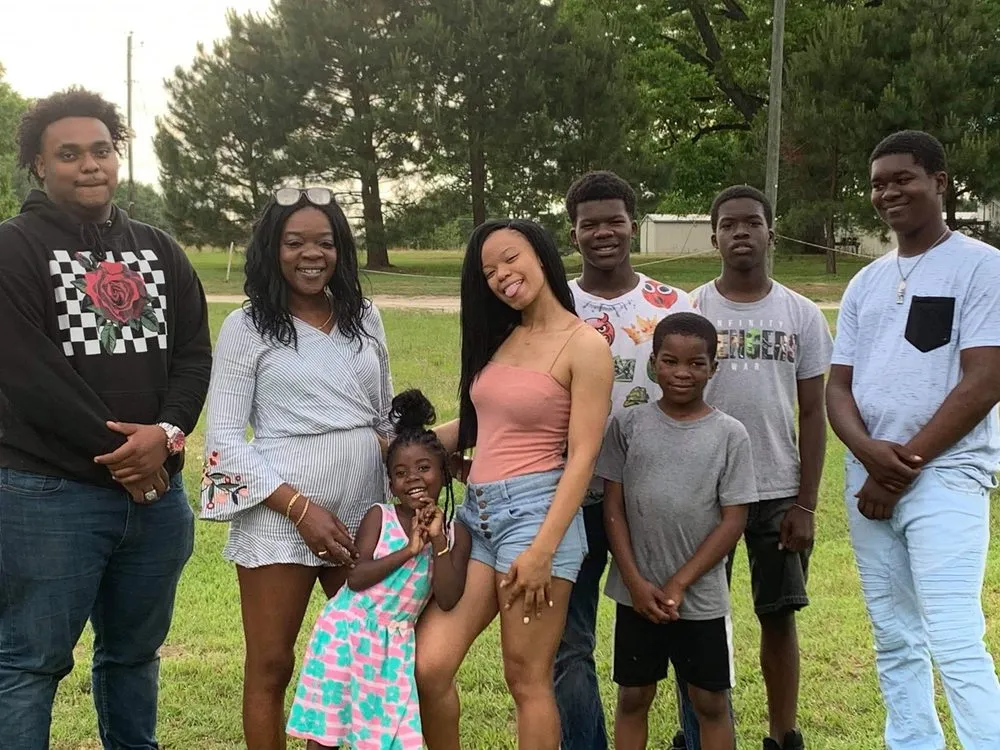 Top-rated lawn mowing service experts serving Cheraw, SC - Michaels landscaping