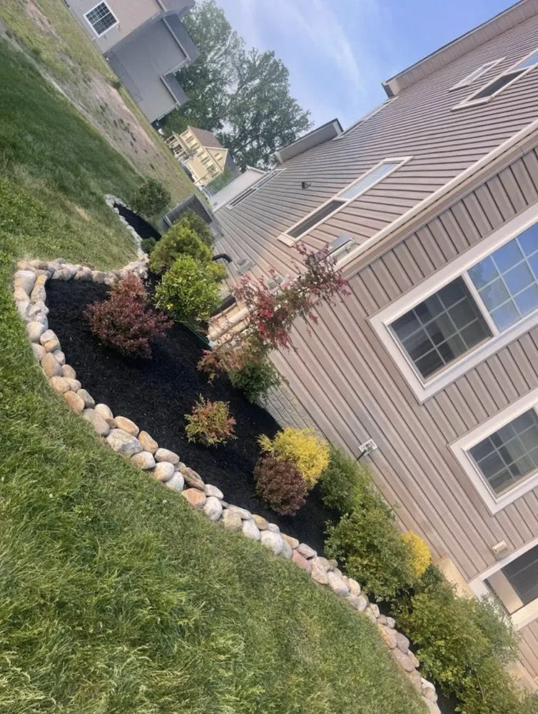 Expert garden landscaping in Accokeek, MD by Michael's Landscaping Services