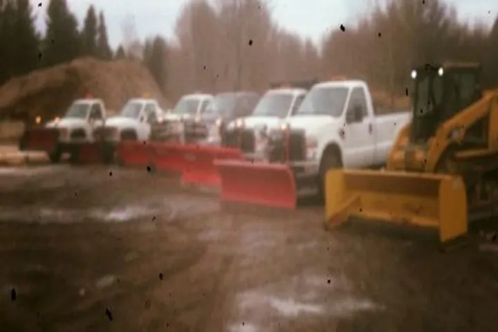 Expert yard maintenance in Valparaiso, IN - Michael's Lawn Care & Landscaping