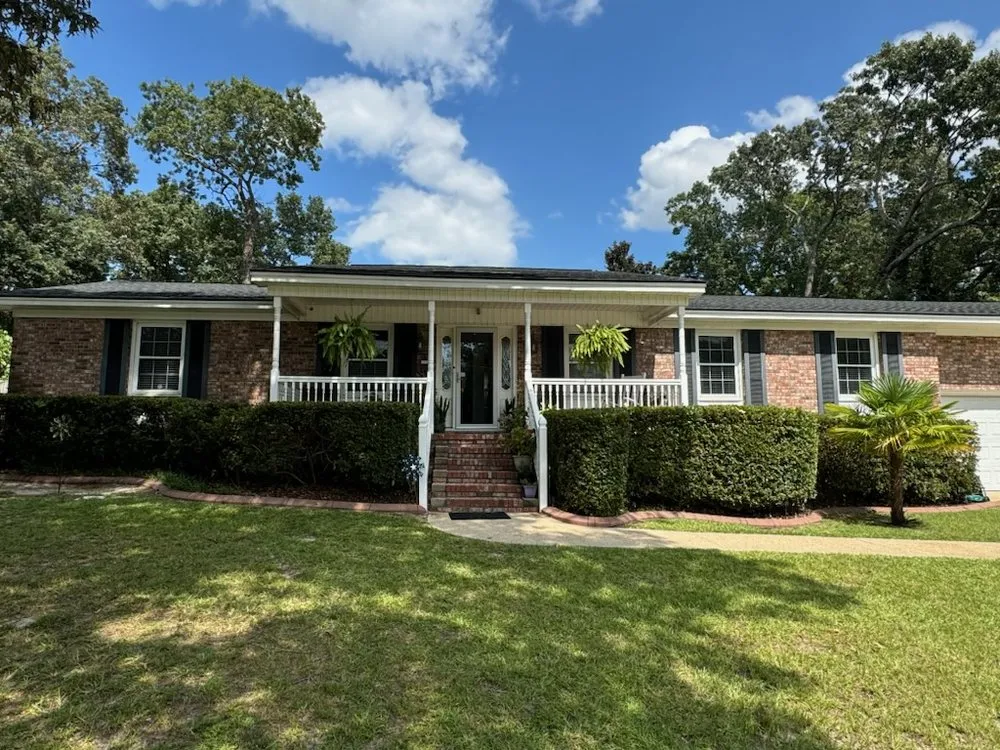 Custom lawn mowing service for beautiful yards across Dalzell, SC - Michael's Mowtivation