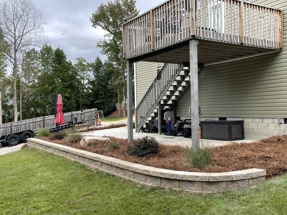 Affordable yard maintenance with custom design across Lugoff, SC - Michalski Landscape