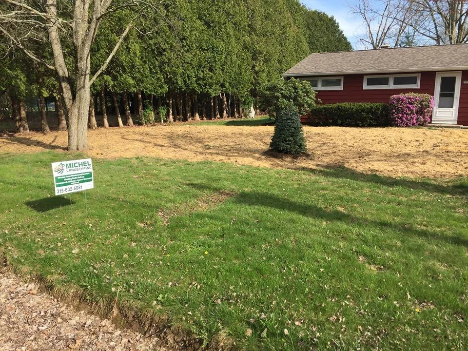 Custom yard maintenance in Liverpool, NY - Michel Landscaping
