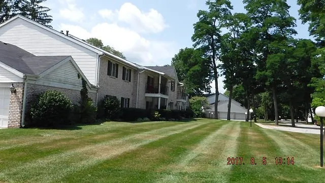 Local outdoor landscaping experts serving Benton Harbor, MI - Michiana Lawn Care