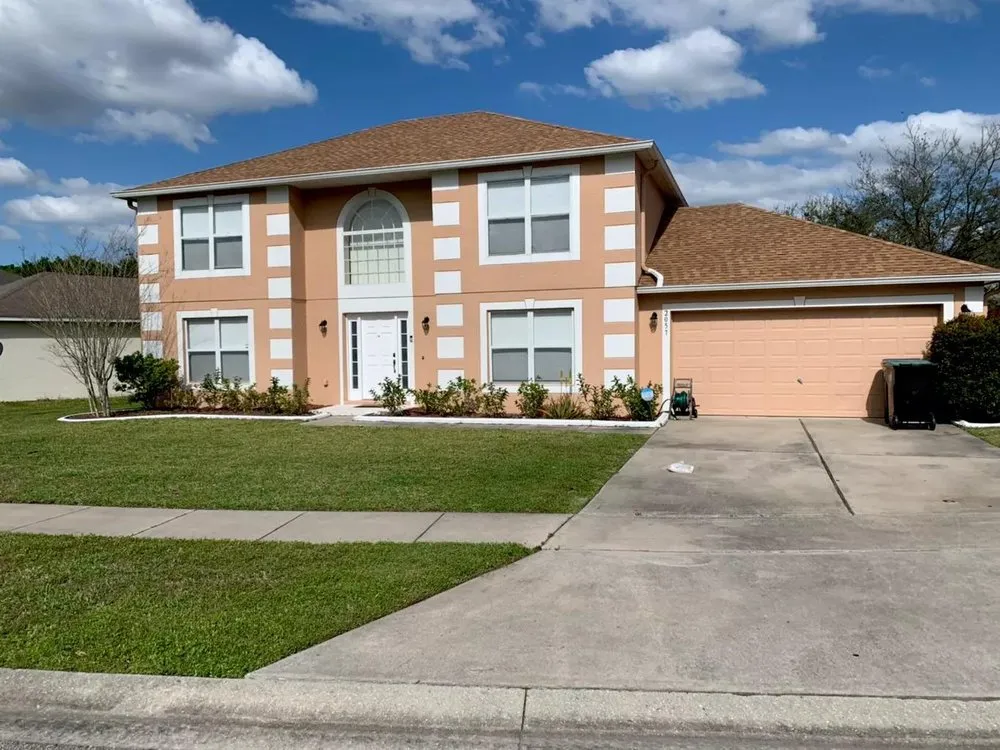 Local residential landscaping with custom design in Alafaya, FL by Michiee Bee Lawn Care