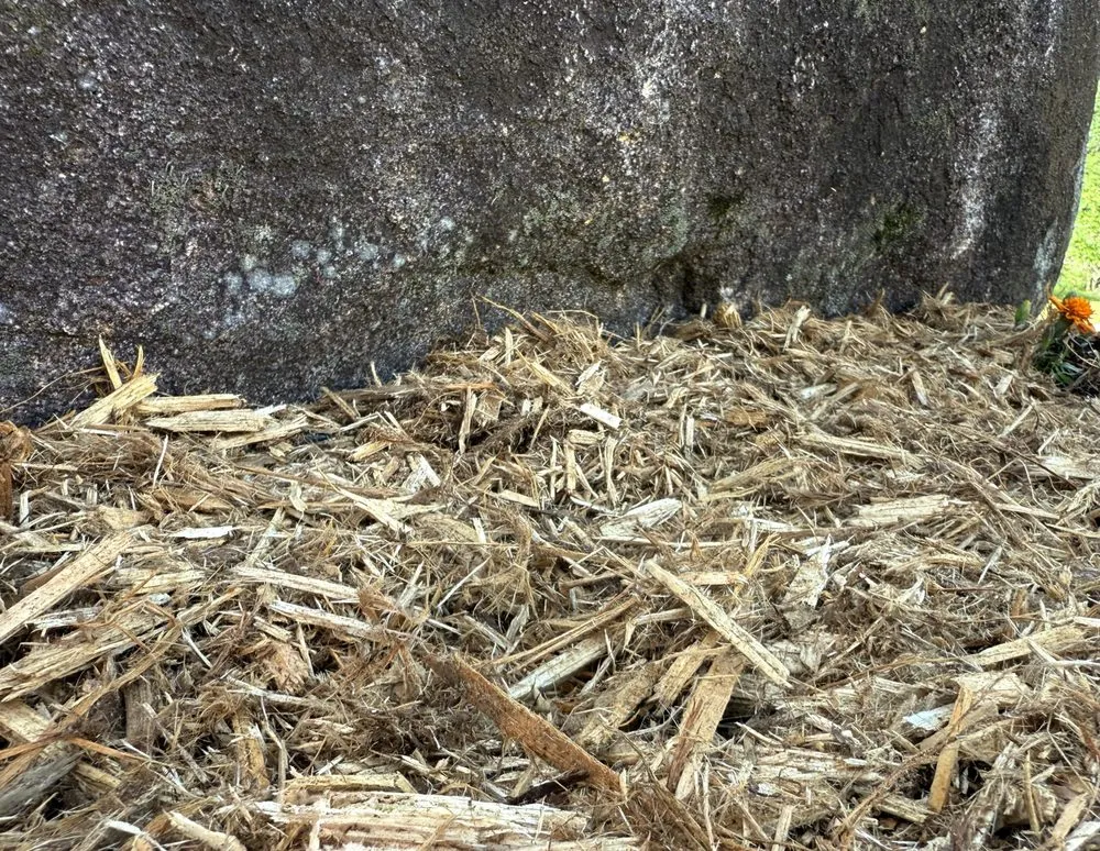 Expert yard maintenance in West Branch, MI by Michigan Bark Products