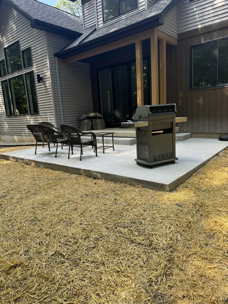 Local garden landscaping experts serving ann arbor, MI - Michigan Rose Construction