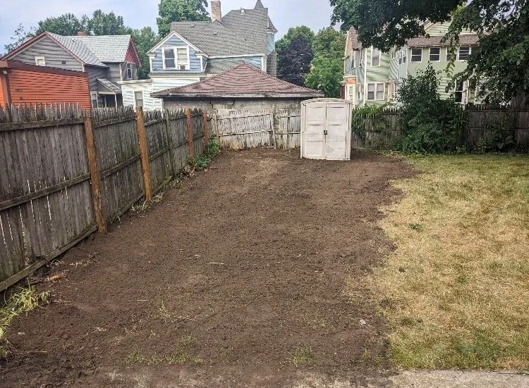 Custom yard cleanup service in Byron Center, MI by Michlawn Services