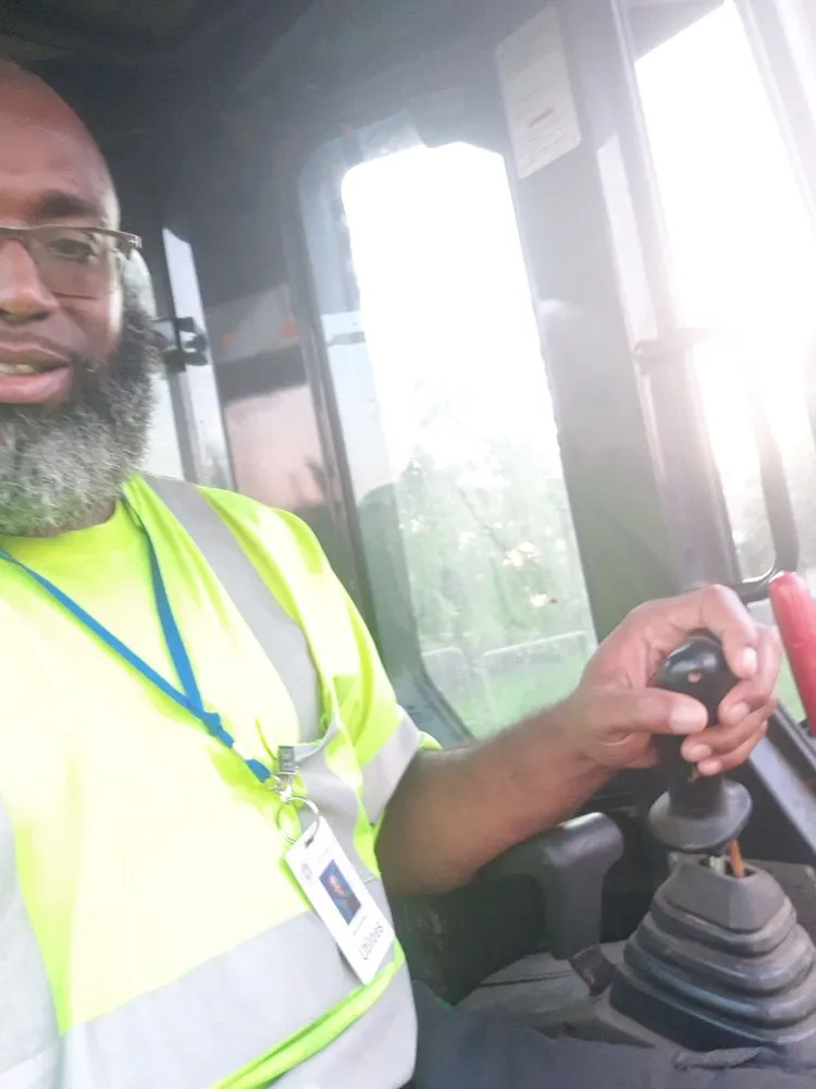 Reliable yard cleanup service in Moore, OK by Mickey's Lawn Care