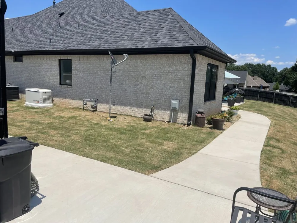 Professional garden landscaping experts serving Jacksonville, TX - Mickeys Lawn Service