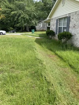 Mickey’s Yard Service Logo