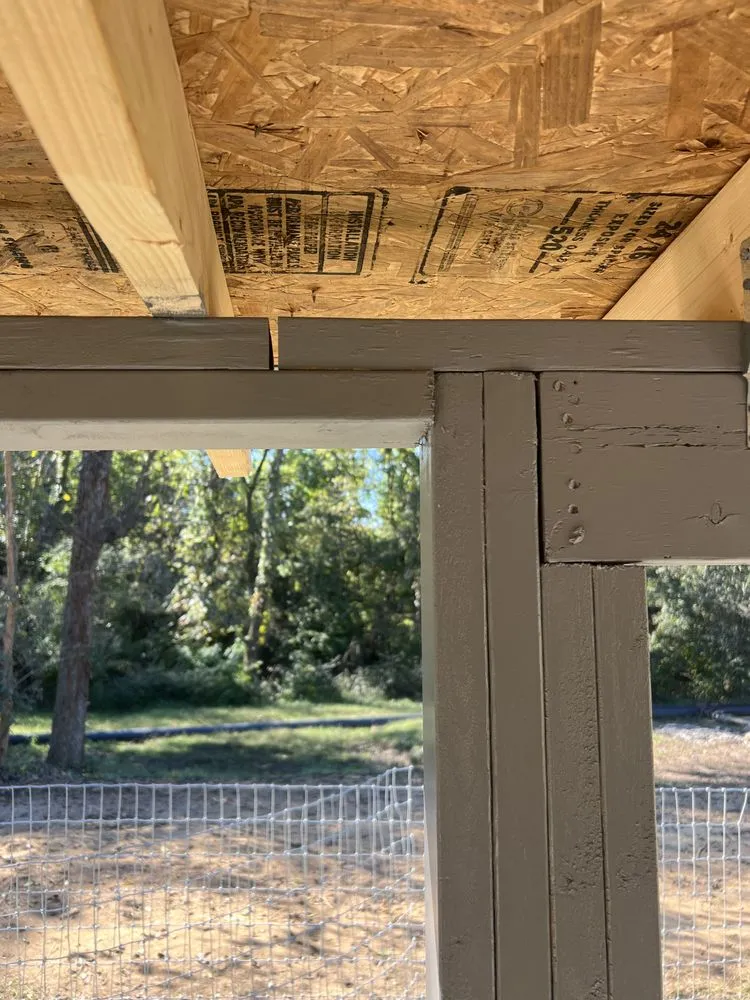 Expert yard maintenance in Gallatin, TN by Mid 10 Building