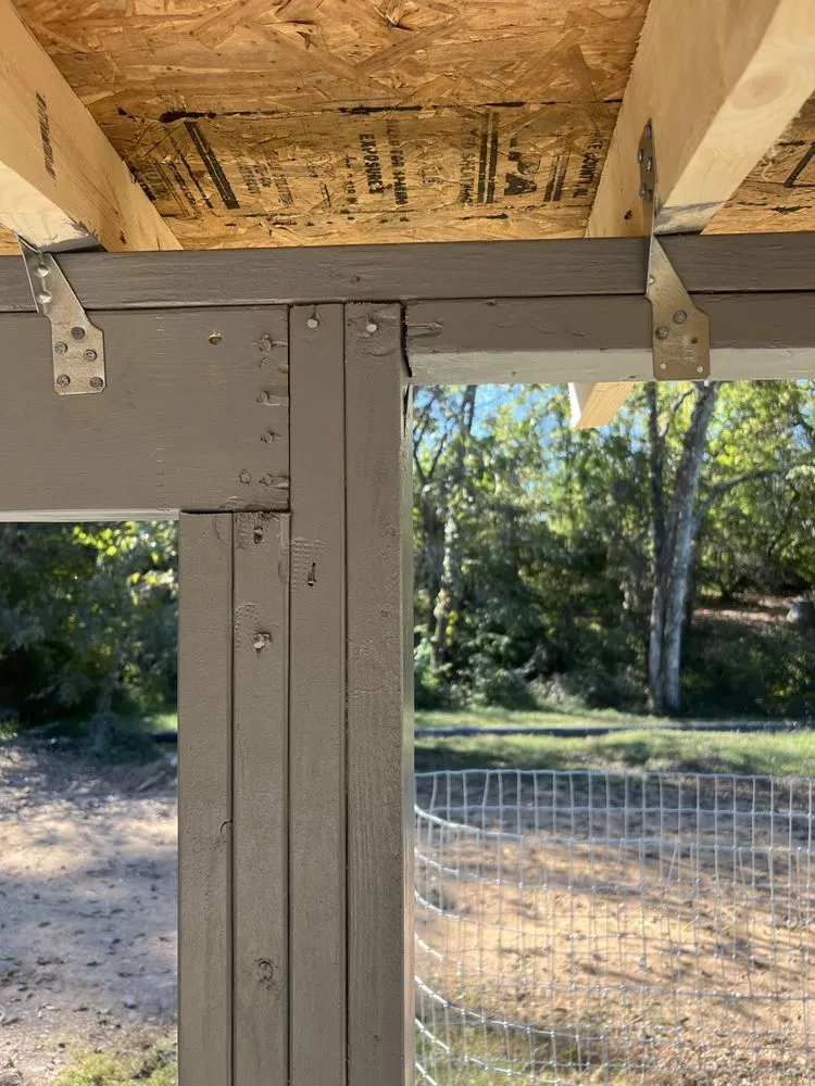 Expert landscaping services in Gallatin, TN - Mid 10 Building