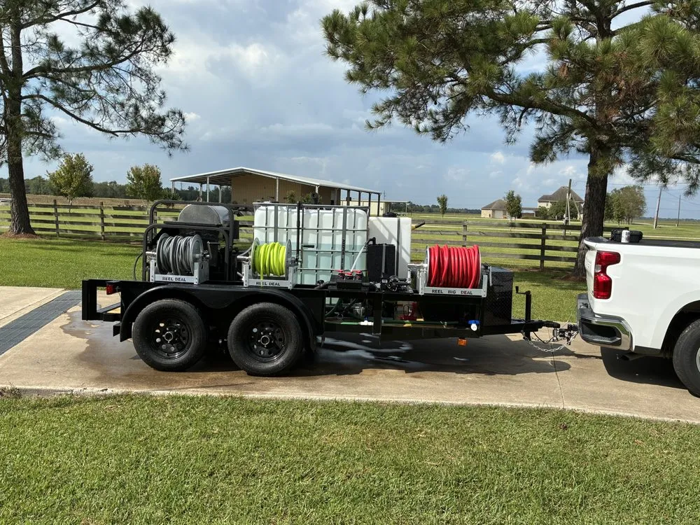 Local lawn mowing service for beautiful yards across Groves, TX - Mid County Elite