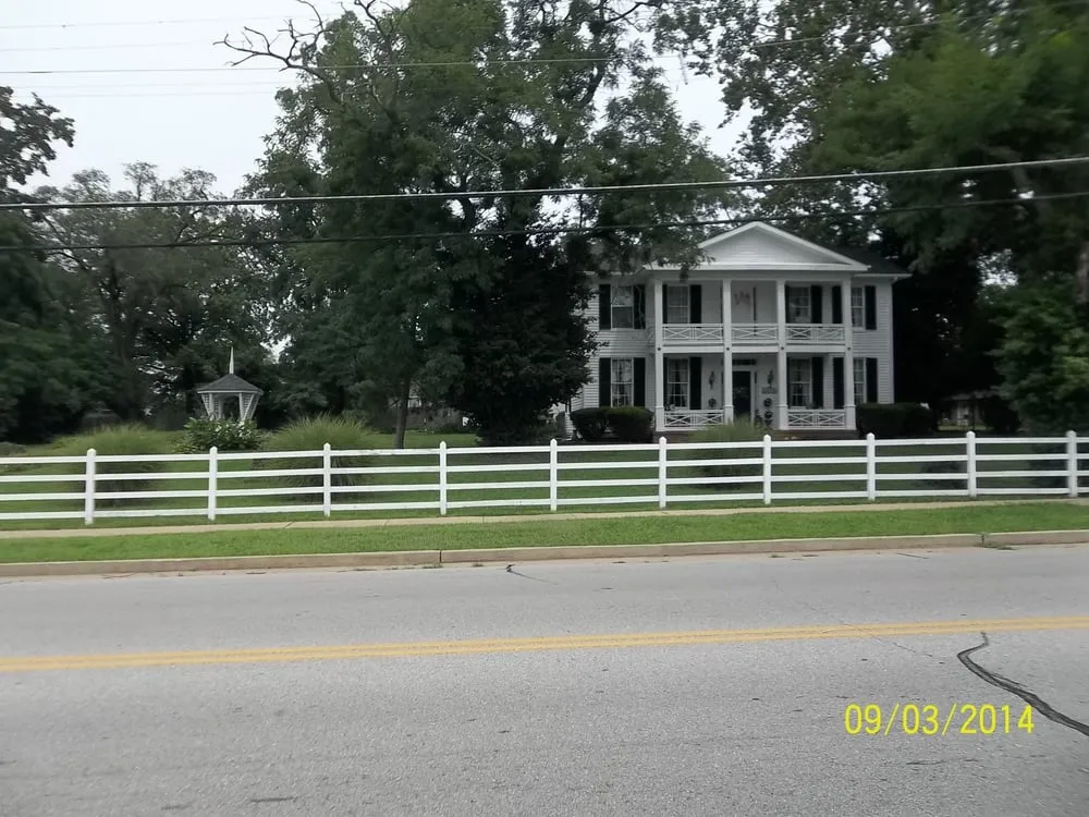 Top-rated lawn care service for year-round maintenance in Overland, MO by Mid County Lawn Care