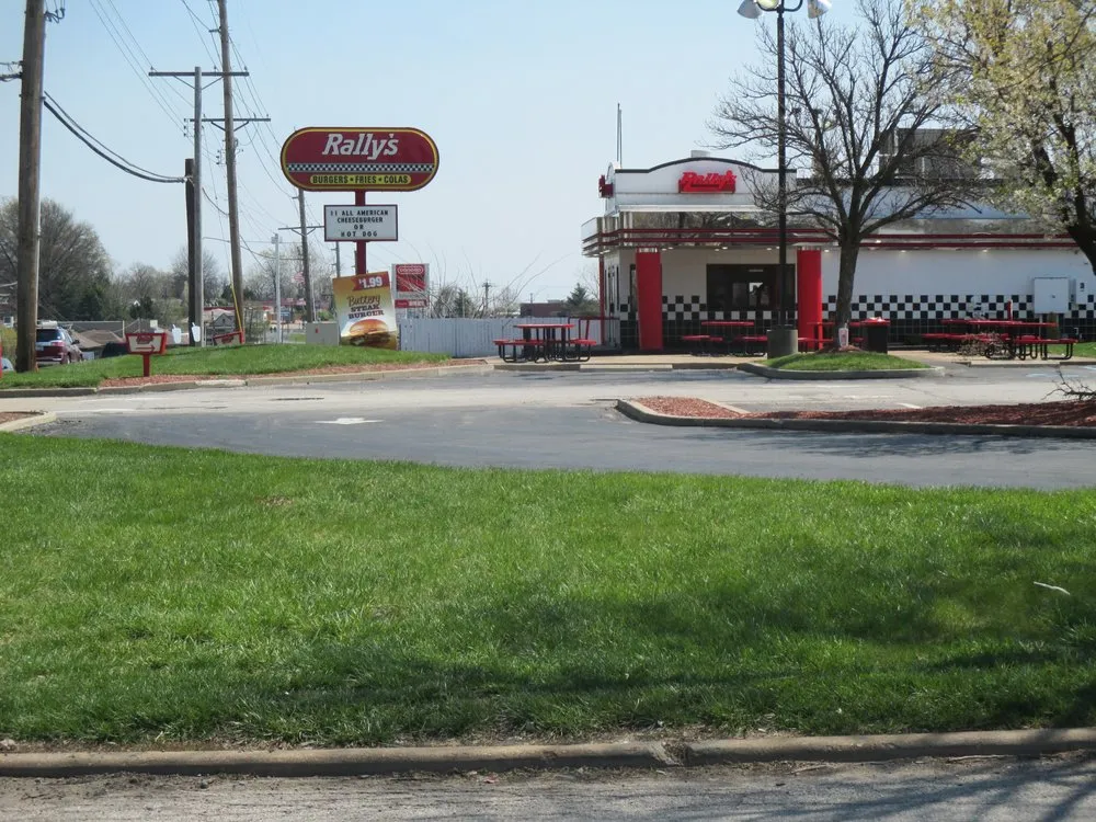 Local outdoor landscaping in Overland, MO - Mid County Lawn Care