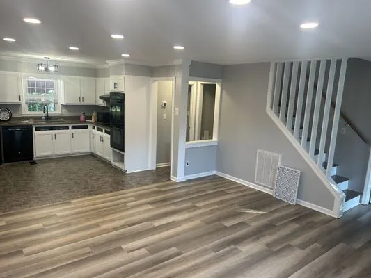 Mid Georgia Renovations Logo