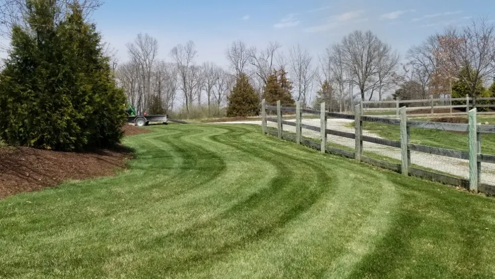 Professional yard maintenance for homes in Hartsburg, MO by Mid-Mo Irrgation And Lawns