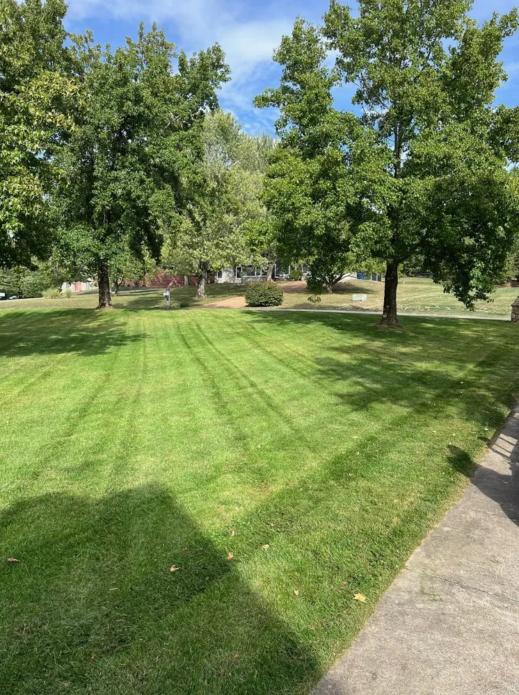Affordable yard maintenance with custom design across Jefferson City, MO - Mid Mo Powerwashing & Lawncare