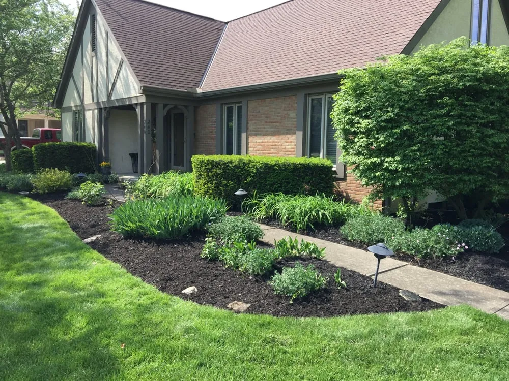 Expert landscaping services in Pickerington, OH - Mid-Ohio Landscaping
