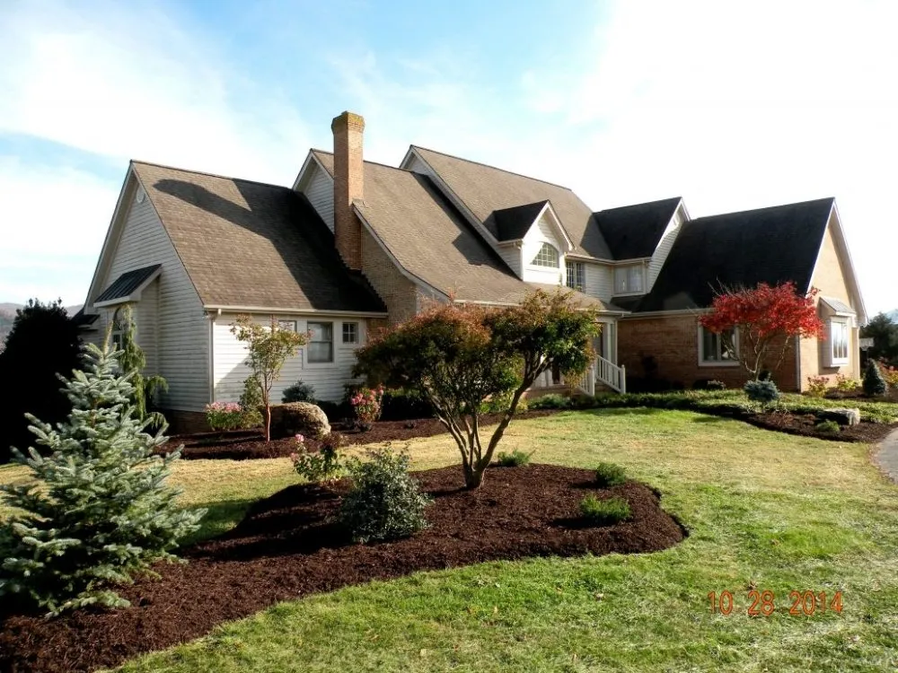 Professional landscaping services for beautiful yards across Mansfield, OH - Mid-OhioLandscaping & Home Improvement Company