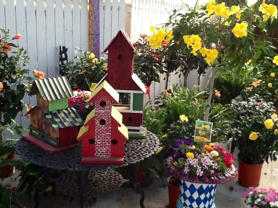 Top-rated outdoor landscaping experts serving Jonesboro, AR - Mid-South Nursery & Greenhouse