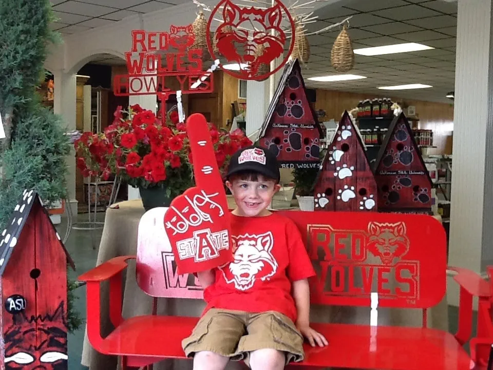 Custom landscape installation experts serving Jonesboro, AR - Mid-South Nursery & Greenhouse