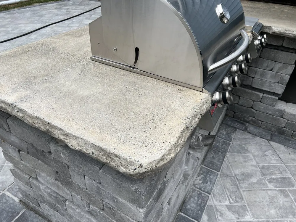 Trusted lawn care service in Reading, MA - Middlesex Construction Services