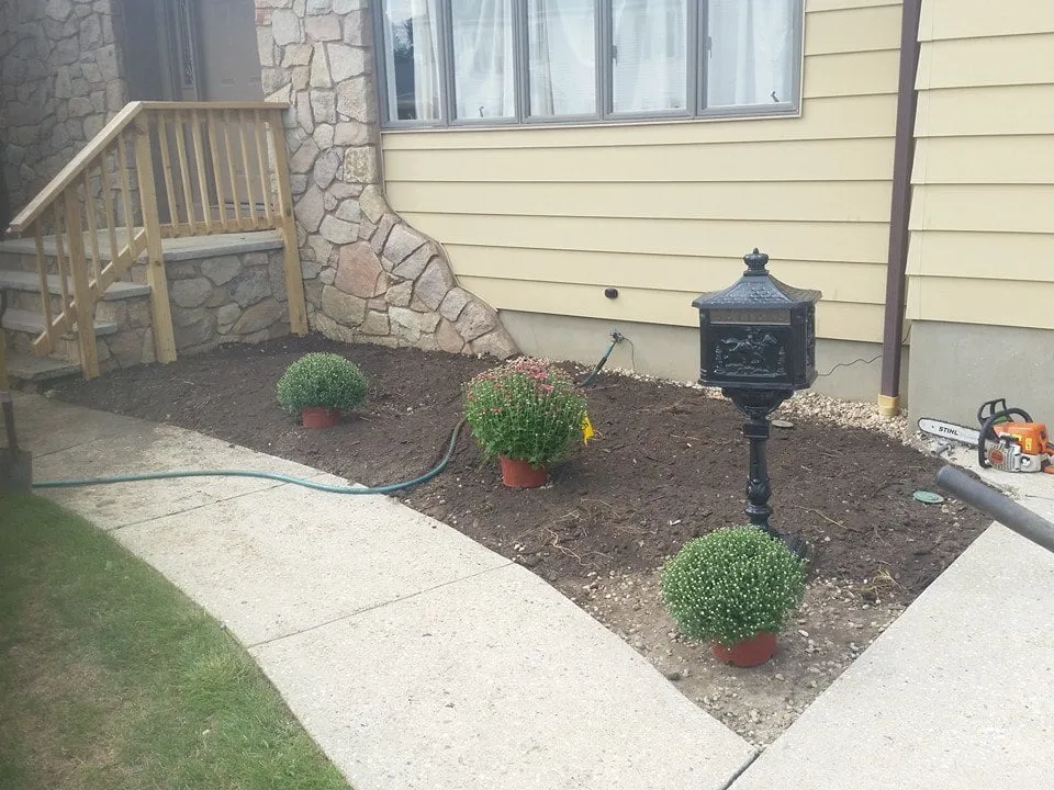 Professional yard maintenance for beautiful yards across South River, NJ - Middlesex Lawn & Landscaping