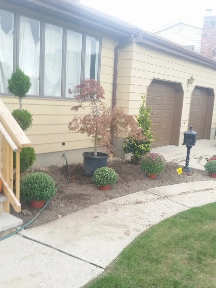 Custom yard cleanup service for homes across South River, NJ - Middlesex Lawn & Landscaping