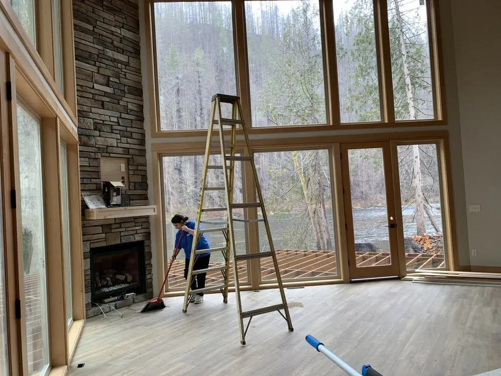 Top-rated lawn mowing service experts serving Eugene, OR - Middleton's Enterprises