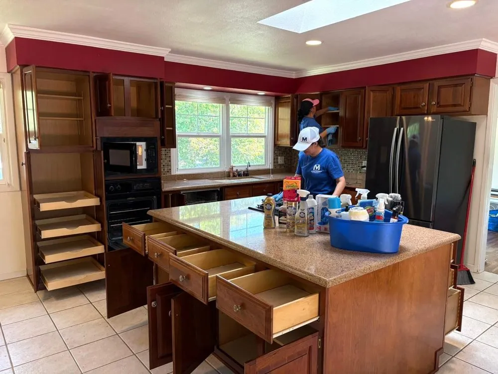 Affordable lawn care service for beautiful yards across Eugene, OR - Middleton's Enterprises